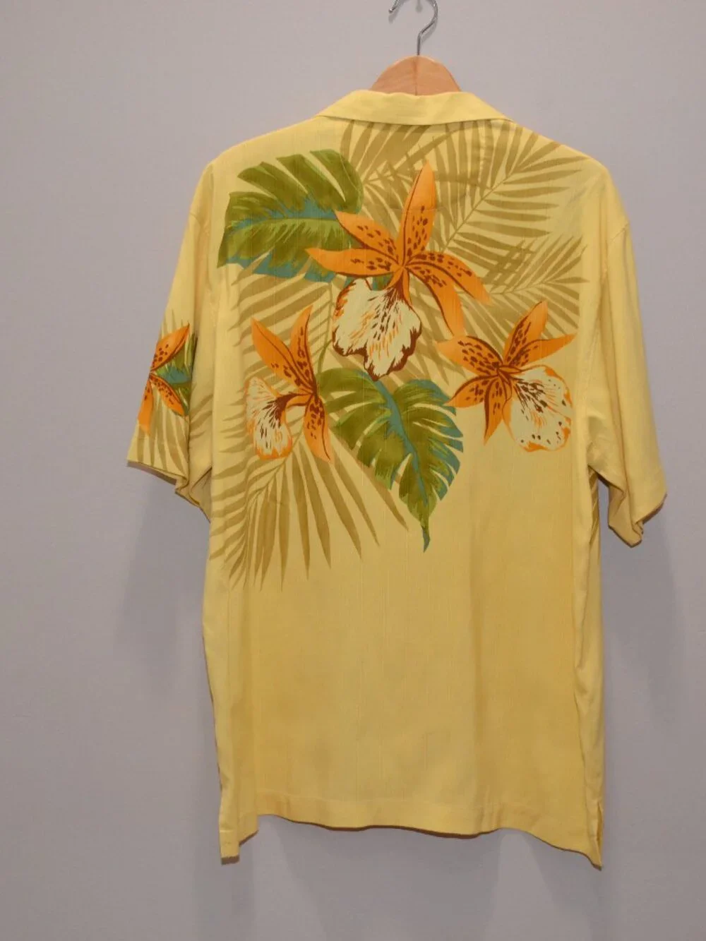 Tommy Bahama tommy bahama